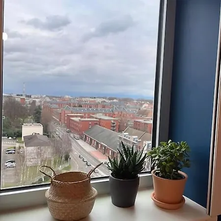 Le Tribunal - Pres De L'avenue Des Vosges 아파트 *