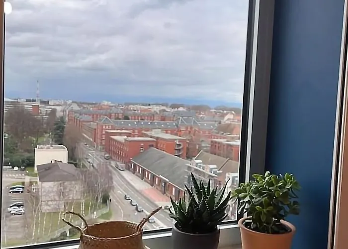 Le Tribunal - Pres De L'avenue Des Vosges Apartmán *